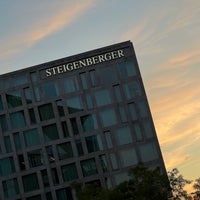 Photo taken at Steigenberger Hotel am Kanzleramt by Gilly B. on 8/31/2022