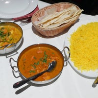 Das Foto wurde bei Shalimar The Indian Restaurant von Gilly B. am 10/15/2016 aufgenommen