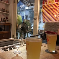 10/25/2016 tarihinde Frankie L.ziyaretçi tarafından A Maker X 小客廳 Craft Beer Bar'de çekilen fotoğraf