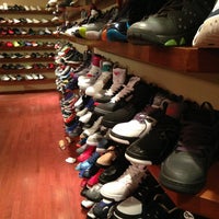 sneakerhub website