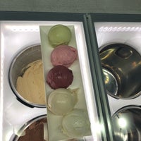 12/27/2018 tarihinde Nicole S.ziyaretçi tarafından Unframed Ice Cream'de çekilen fotoğraf
