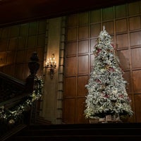 Photo taken at University Club of Chicago by Rosie N. on 12/1/2023