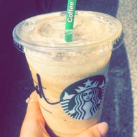 Foto scattata a Starbucks AUK da dalal b. il 9/24/2018