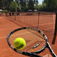 Photo taken at Kalastajatorpan tennisklubi by Sam T. on 5/16/2018