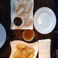Foto diambil di Chinatown Restaurant oleh Daisy pada 11/30/2014