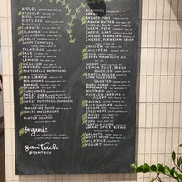 Photo taken at sweetgreen by Daisy on 1/15/2020