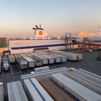 Photo taken at Tokyo Port Ferry Terminal by ミズキ -. on 11/2/2023