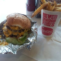 Photo taken at Mooyah Burger by Allen on 1/12/2013