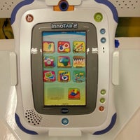 Photo taken at Toys&amp;quot;R&amp;quot;Us by Oliver E. on 12/15/2012