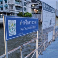 Photo taken at Ratchawong Crossing Pier by Alfanso M. on 7/7/2023