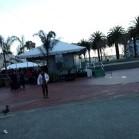 Photo taken at The Holiday Ice Rink at Embarcadero Center presented by Hawaiian Airlines by veera aditya y. on 12/31/2012