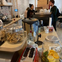 Photo taken at Hubsy | Café &amp; Coworking by JeanMat on 11/14/2018