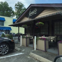 Photo taken at Fenwicks Restaurant by NJ C. on 6/6/2015
