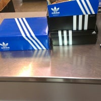 adidas outlet sugarloaf mills