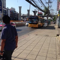 Photo taken at BMTA Bus Stop จรัญสนิทวงศ์ 49 (Charan Sanit Wong 49) by Papikerazzi E. on 12/8/2014