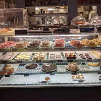 Photo taken at Fabiani&amp;#39;s Bakery &amp;amp; Pizzeria by Nick S. on 11/9/2019