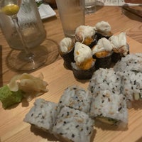 Foto diambil di The Cultured Pearl Restaurant &amp;amp; Sushi Bar oleh Margarita K. pada 7/29/2022