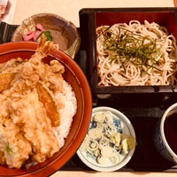 Photo taken at すぎのや本陣 by 紫電 on 6/30/2022