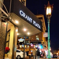 รูปภาพถ่ายที่ Grant Plaza Hotel โดย River M. เมื่อ 1/12/2014