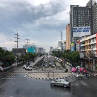 Photo taken at Ratchada-Sutthisan Intersection by Sanny K. on 5/3/2018