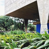 Photo taken at Faculdade de Arquitetura e Urbanismo (FAU) by Guilherme S. on 3/19/2018