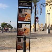 Photo taken at Cafetería La Calahorra by Sander Z. on 9/25/2014