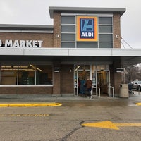 Photo taken at ALDI by Andrew W. on 1/5/2021