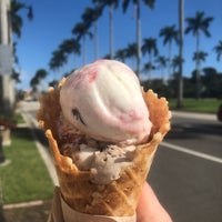 Photo taken at Sprinkles Ice Cream &amp;amp; Sandwich by Andrew W. on 1/1/2019