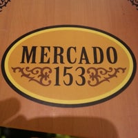 รูปภาพถ่ายที่ Mercado 153 โดย William R. เมื่อ 11/10/2012