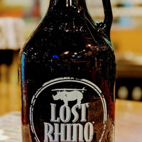 รูปภาพถ่ายที่ Lost Rhino Brewing Company โดย R . เมื่อ 3/26/2024