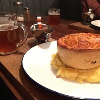 Photo taken at Pieminister by snarkle on 11/22/2015