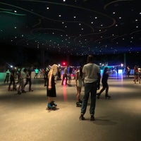 Photo taken at Dreamland Roller Disco by Laurence H. on 8/31/2019