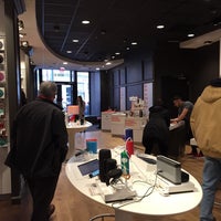 Photo taken at Verizon by Laurence H. on 12/30/2016
