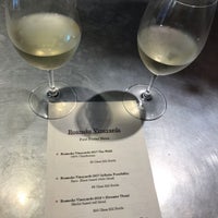 Foto tirada no(a) Roanoke Vineyards on Love lane por Michele F. em 10/6/2018