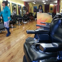 De Lux Natural Hair Gallery Salon Barbershop In Brooklyn