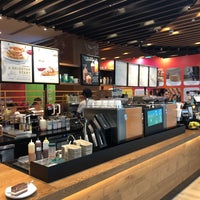 Photo taken at Starbucks by Benjamin X. on 9/15/2019
