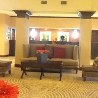 10/22/2012 tarihinde Emilee Y.ziyaretçi tarafından DoubleTree by Hilton'de çekilen fotoğraf
