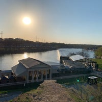 Foto tirada no(a) Fairmount Water Works por Austin em 4/13/2023
