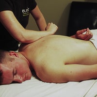 12/9/2014 tarihinde Elixir Mind Body Massageziyaretçi tarafından Elixir Mind Body Massage'de çekilen fotoğraf