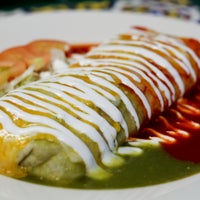 Foto scattata a Taqueros Mexican Restaurant da Taqueros Mexican Restaurant il 12/9/2014