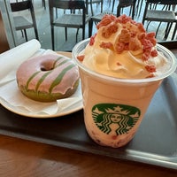 Photo taken at Starbucks by Yuichi H. on 2/26/2023