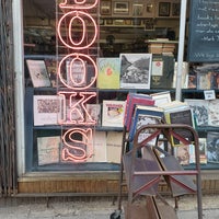 8/15/2019 tarihinde Michael F.ziyaretçi tarafından Mercer Street Books'de çekilen fotoğraf
