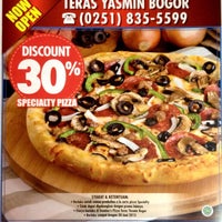 Review Domino's Pizza