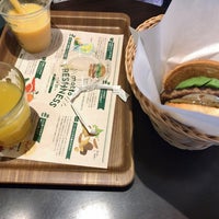 Photo taken at Freshness Burger by Hideki K. on 11/11/2017