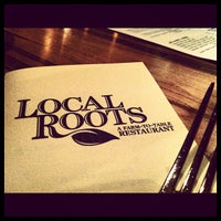 Foto tirada no(a) Local Roots - A Farm to Table Restaurant por David A. em 12/1/2012