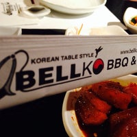12/8/2013 tarihinde Edgar R.ziyaretçi tarafından Bellko Korean BBQ'de çekilen fotoğraf