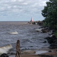 Photo taken at Городской пляж Белозерска by Olga B. on 7/30/2020
