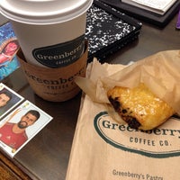 Photo taken at Greenberry&amp;#39;s Coffee &amp;amp; Tea by EnriKe K. on 9/18/2014