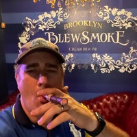 Foto tirada no(a) Blew Smoke por Robert S. em 6/27/2021