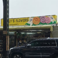 Photo taken at Nelly&amp;#39;s Flower Shop by Donia on 3/10/2019